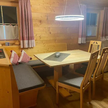 Kuschelhuesli Ganahl Zamangspitze Appartamento